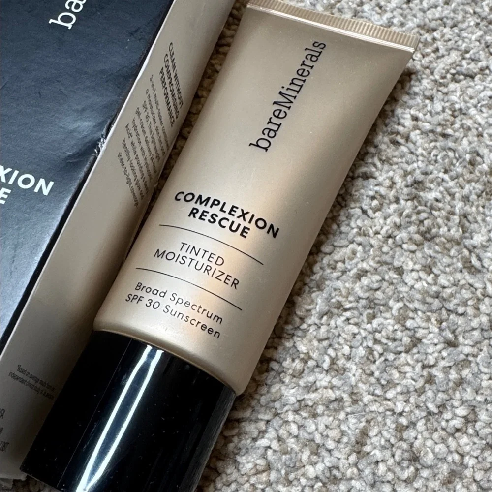 bareMinerals Complexion Rescue Tinted Moisturizer SPF 30 Mahogany 11.5 NWT